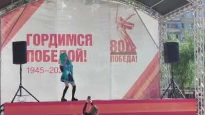 Blursed_victory_concert