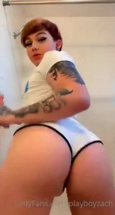 Fat ass femboy 😍😍🍑🍑