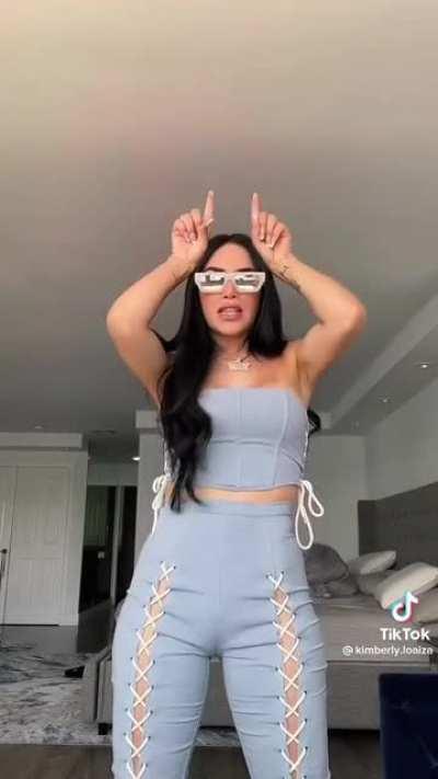 esta tan rico su culito