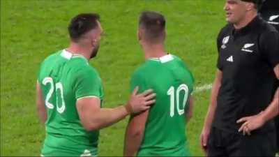 What do yo think Ioane said to Sexton?