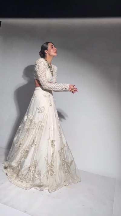 Malaika Arora White Bold Dress Photoshoot ❤️🔥