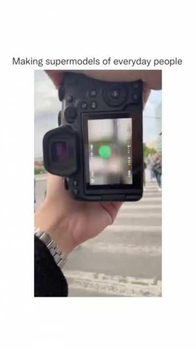 Making everyone look like the main character