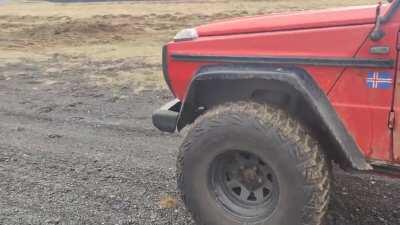 My W460 in low range.