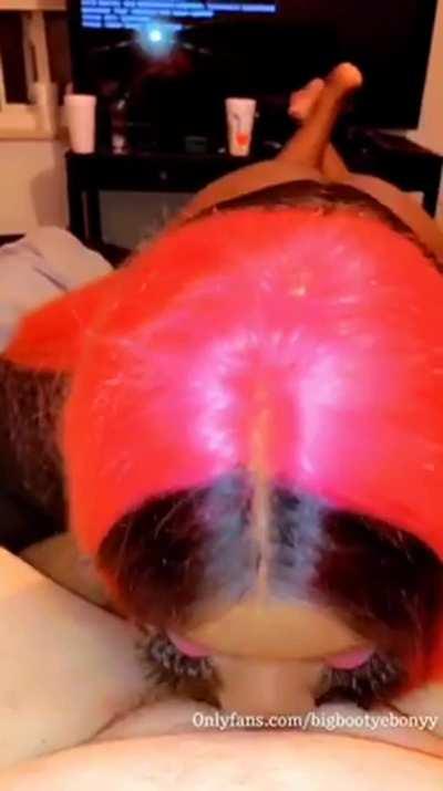 arrow up if your dick is bigger than 4 inches 😋