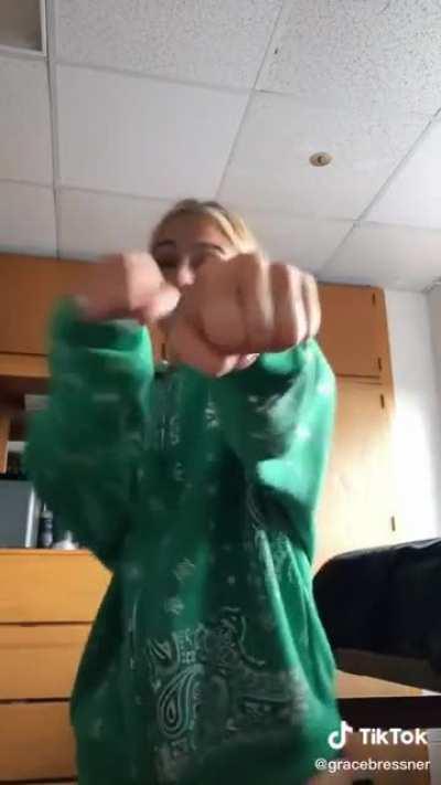 GraceBressnerTikTok - Video #6850