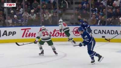 [Toronto (2)-1 Minnesota] William Nylander steals and scores an incredible goal to win the game in OT
