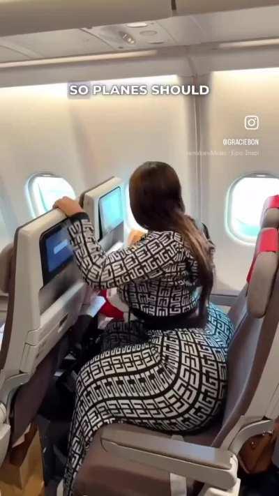 Woman can’t afford first class so thinks airlines need to make their coach seats bigger 