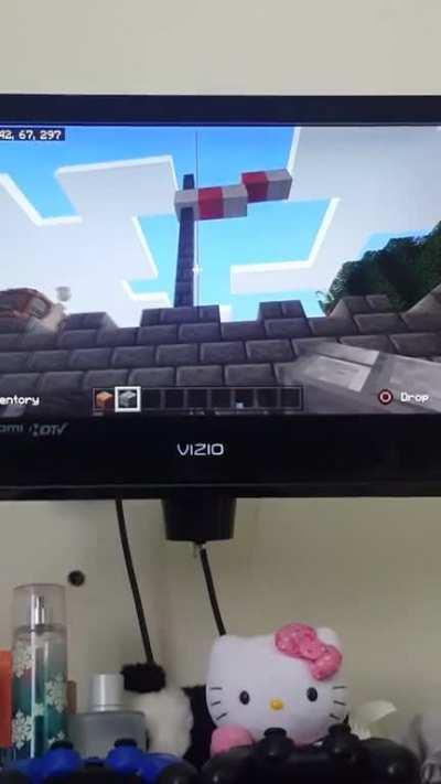 I made a moving flag with commands in Bedrock!