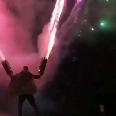 Forth'O'Juliest the Defender of independence. deals increase fireworks dmg