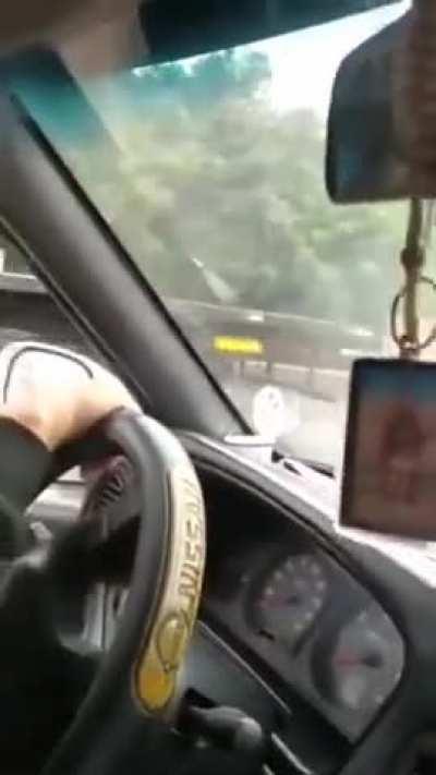 let me call my friend to help with your car