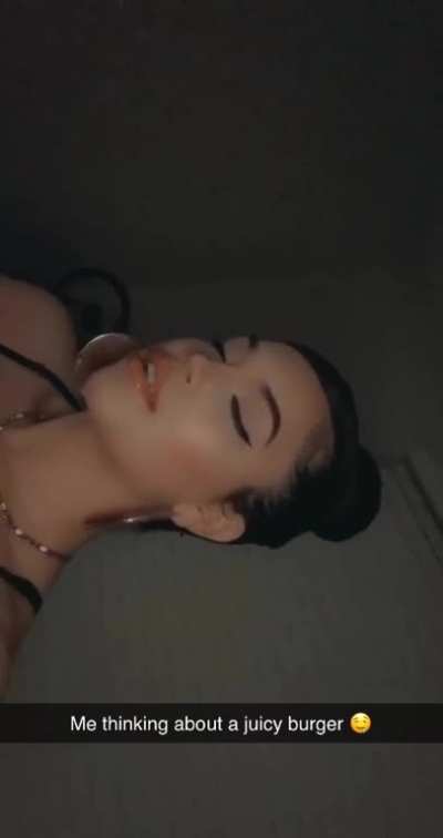 (F24) Hi, friends? 😂🤷🏻‍♀️