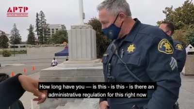 Hoje eu descobri que alguns policiais nos Estados Unidos começaram a usar uma tática de reproduzir musicas com copyright (tipo Taylor Swift, Beatles, etc) para que as pessoas não os gravem e se acaso gravem que o video caia do YouTube por copyright.