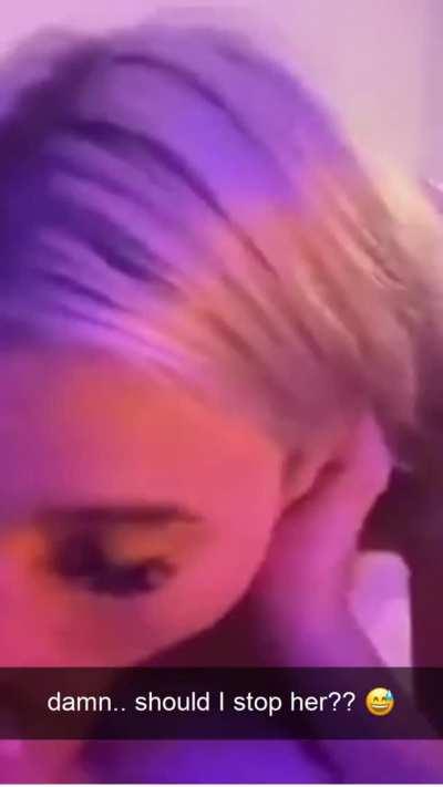 [B/S] Sis is drunk again... 😂 #yolo