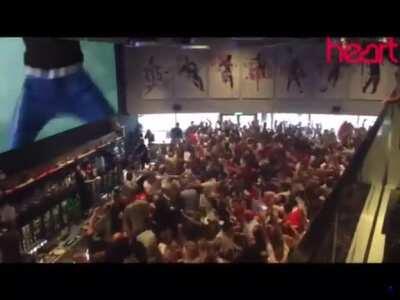 çük dancer mesut and his performance