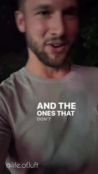 🔥 Fascinating parade of Leafcutter Ants collecting leaves - La Fortuna, Costa Rica