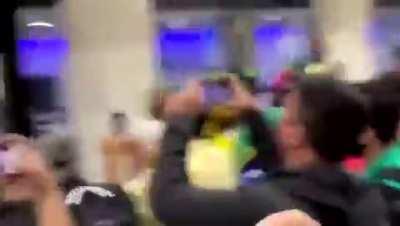 Depois de mais uma eliminação, Rogério Ceni é flagrado retornando ao Fortaleza. Boa sorte Ceni 🙌