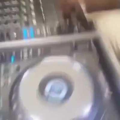 Dante's Boss theme speaks for itself