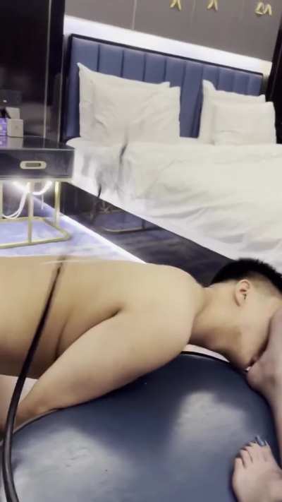 Chinese feet worship