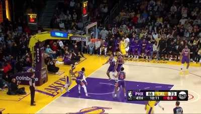 [Highlight] Preseason superstar, Talen Horton-Tucker badly airballs a corner 3