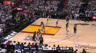 [Highlight] Gordon Showing His Hops as He Makes a Strong Finish!