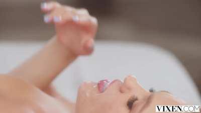 Jazlyn Rae licks the creampie out of Riley Steele and swaps it back