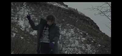 GUYS LET'S GET THIS SHIT TO 2 MIL VIEWS AND TRENDING!!!