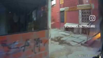 PERSECUCIÓN Y TIROTEO