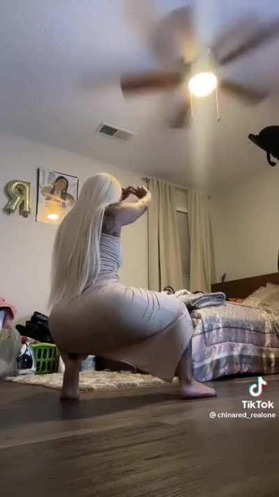 Worth another look 🍑