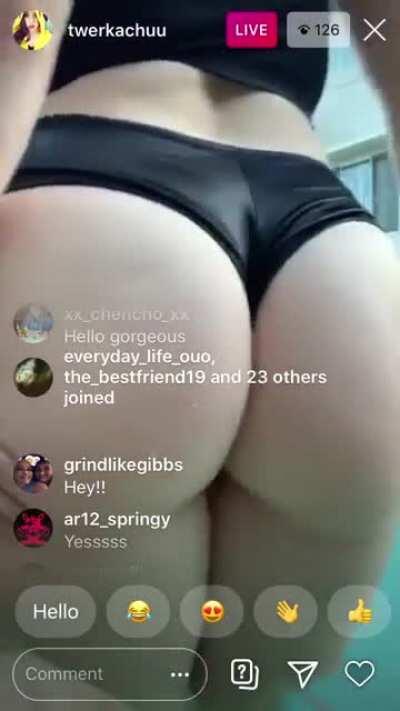 Ass jiggle in bikini