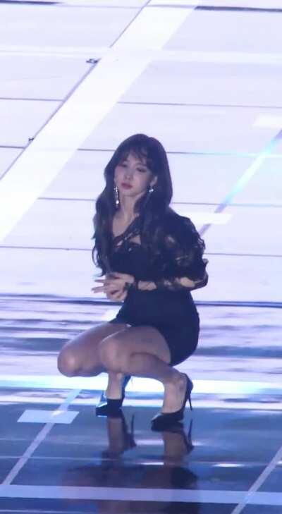 This deleted fancam of Nayeon is so precious