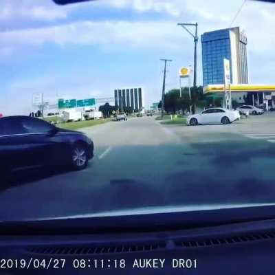 He reaction got me 😂