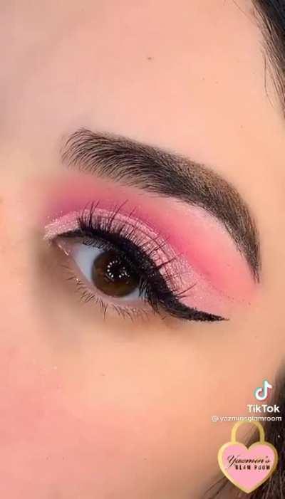 Pink eyeshadow makeup tutorial