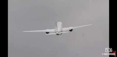 Very vertical take-offs in big ass aircraft✈