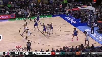 [Highlight] Gobert throws it down off the feed from Dlo