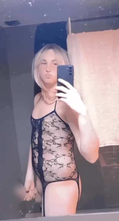Are you into trans? React me and i'll send nudes