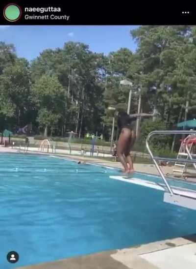 The old floating wig