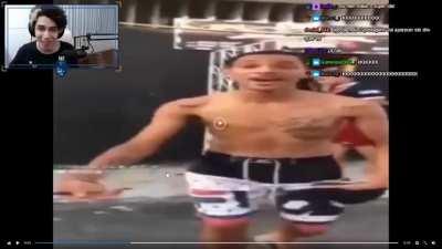 Pedro um tanto quanto chateado com Super Idol, mas é Gangsta's paradise. Primeiro post aqui