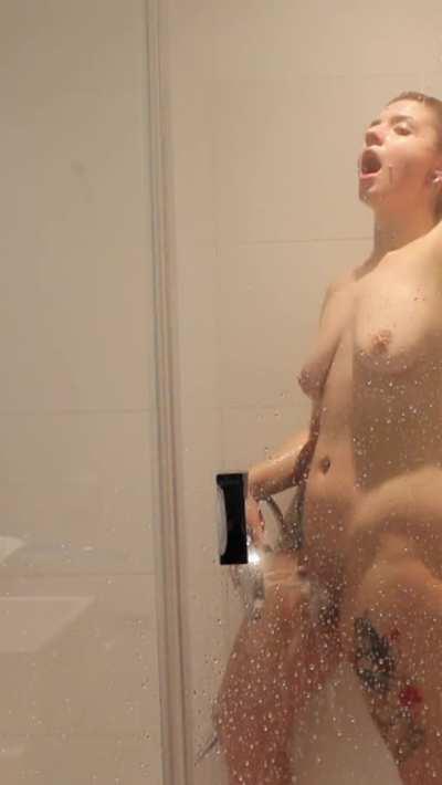 This shower head really gets the job done 😩💦