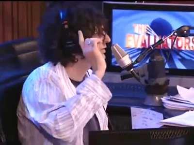 Sexy clip of the day: Playboy evaluation with Ralph, Seth Green and Mark the Bagger. Original air date: 03-24-2006