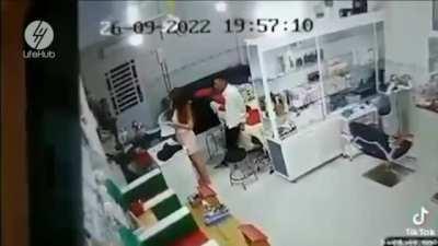 Woman got stabbed in chest by her ex