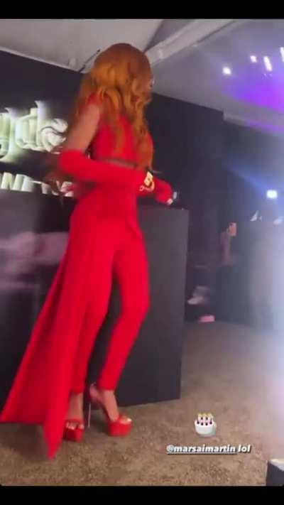 🎊🎉👑18✨🍾🎉