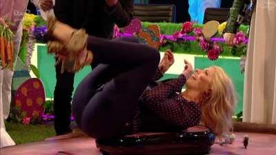 Holly Willoughby slow motion table top bouncing booty