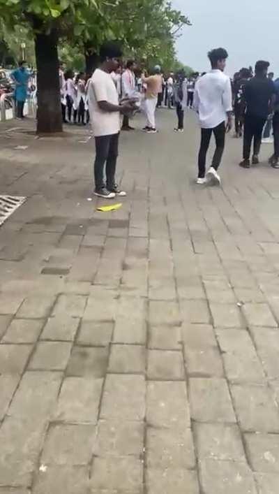 Current state of marine drive, people making reels every 20 metersð­ð­