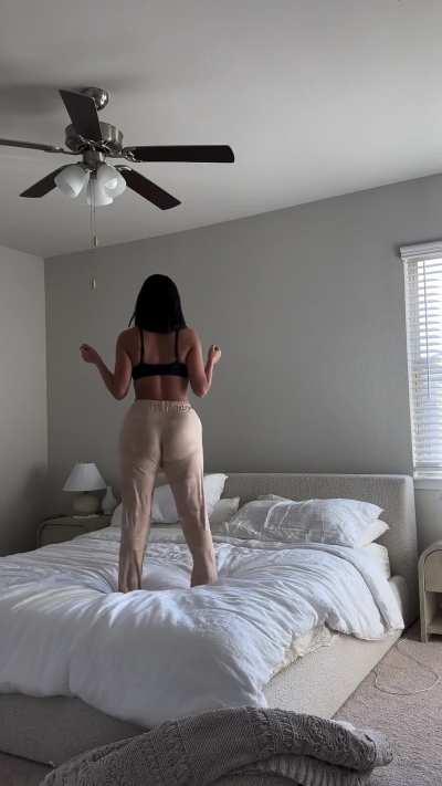 Wyd if u see me twerking like that?