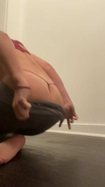 the first 3 who subs to my OnlyFans will get a special video 🌋