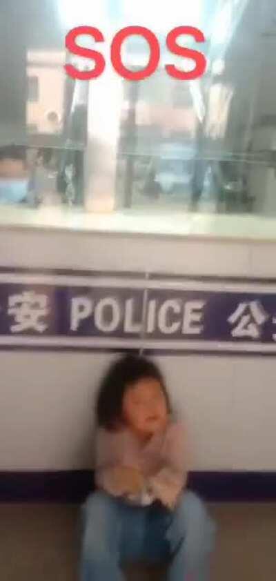 Need Mongolian translation, A kid in Chinese Police station.