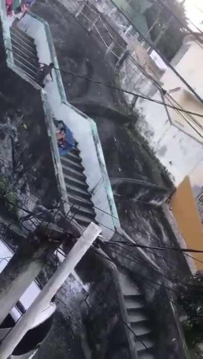 Isso sim que é uma brincadeira saudável :)