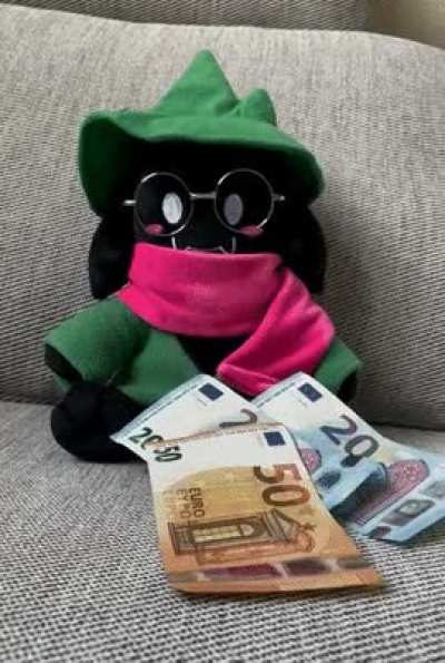 anyone else feels like giving all their material possessions to the fluffy boy?