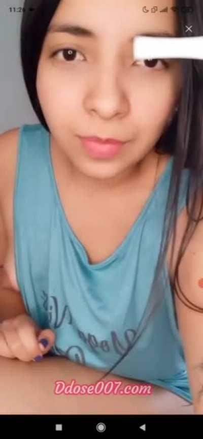 🔴 ACCIDENTALLY FULL BOOB OUT 🥵Famous Insta Influencer Latest Oops Live FULL BOOB POP OUT & SHE HAD NO IDEA CONTINUED LIKE THAT unknowingly!! Don't Miss😍🔥