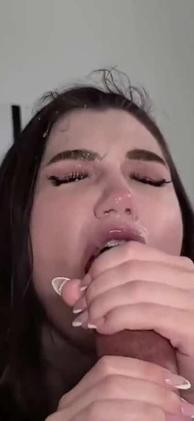 American Blowjob Brunette Cumshot